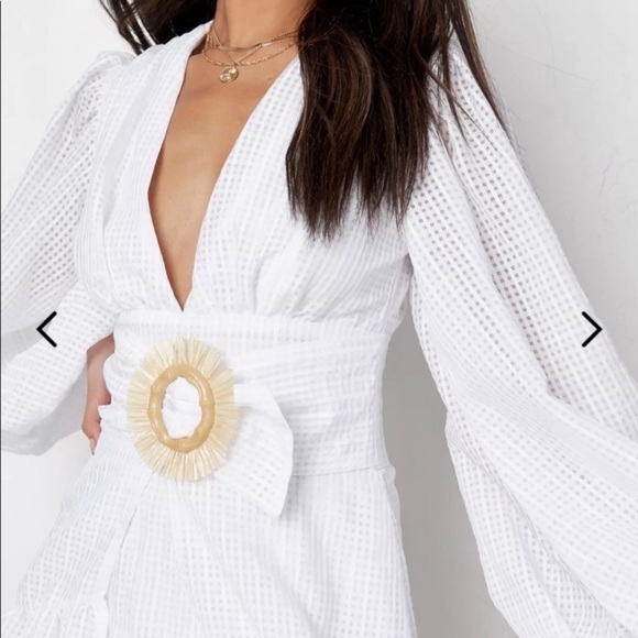NWT Missguided petite balloon sleeve plunge dress texture white raffia buckle - Picture 3 of 10